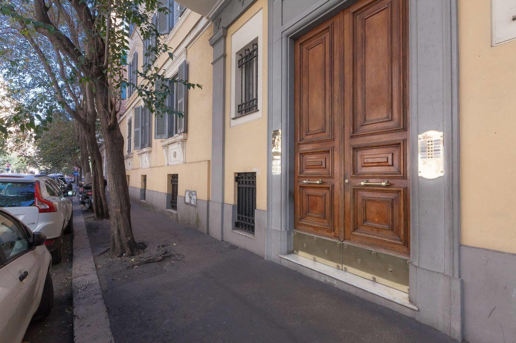 Beccaria A Piazza Del Popolo Bed & Breakfast 2*